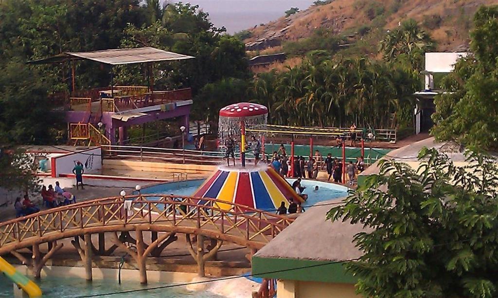 Pali Beach Resort Malad Экстерьер фото