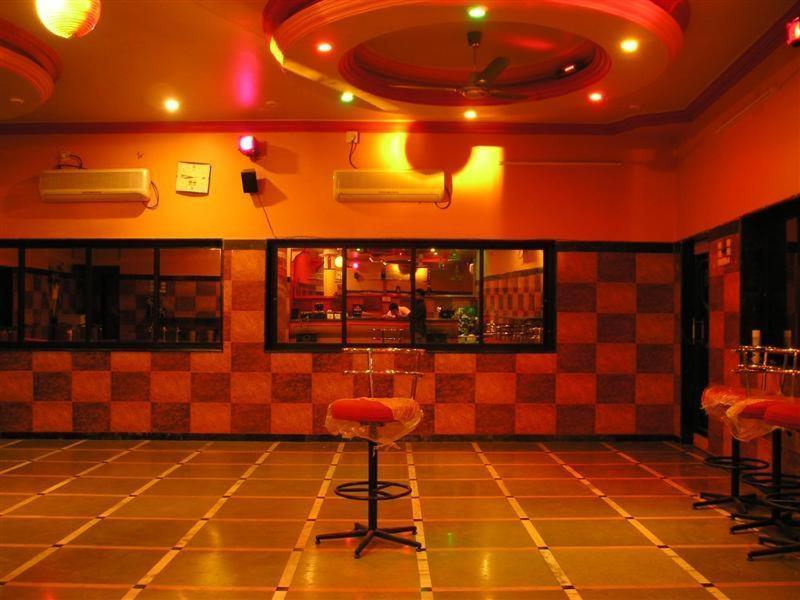 Pali Beach Resort Malad Экстерьер фото