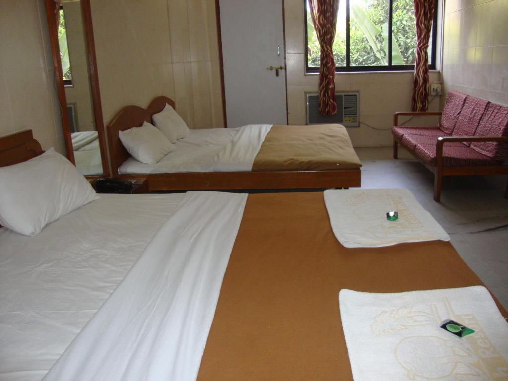 Pali Beach Resort Malad Номер фото
