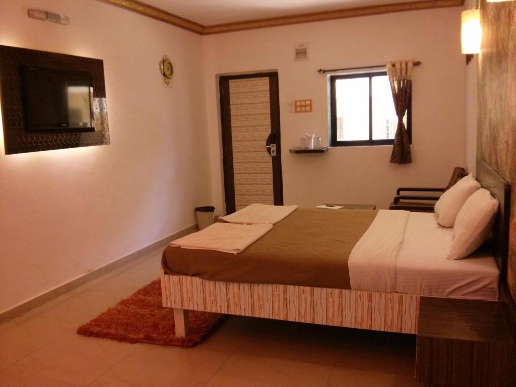 Pali Beach Resort Malad Номер фото