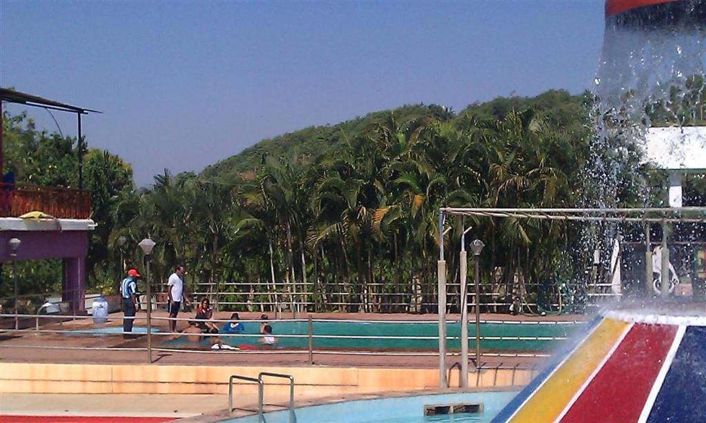 Pali Beach Resort Malad Экстерьер фото