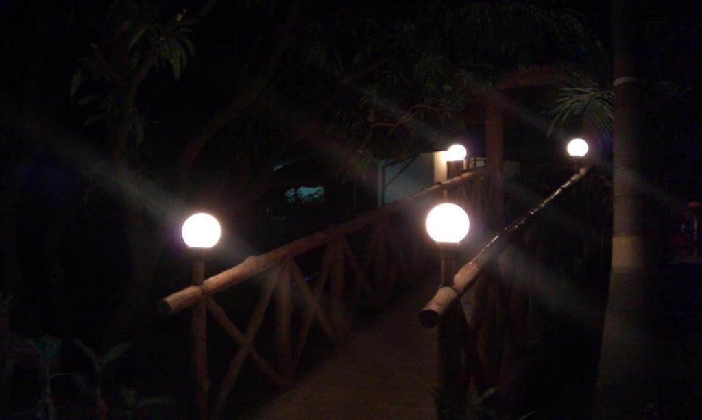 Pali Beach Resort Malad Экстерьер фото